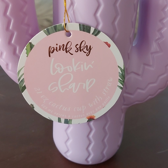 Cactus cup with straw 🌵 *free with $20 purchase - Picture 2 of 2